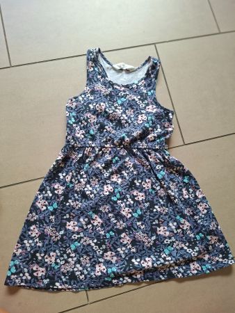 Mädchen Kleid Blumenmuster Grösse 110/116