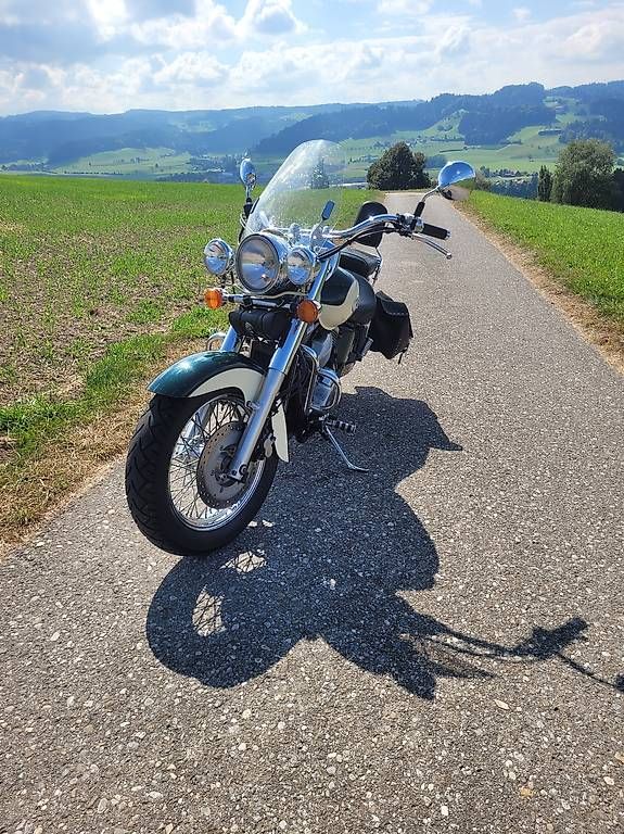 Honda Cruisers: Honda Shadow VT750 – D'occasion à Rüegsauschachen par marengg10 1
