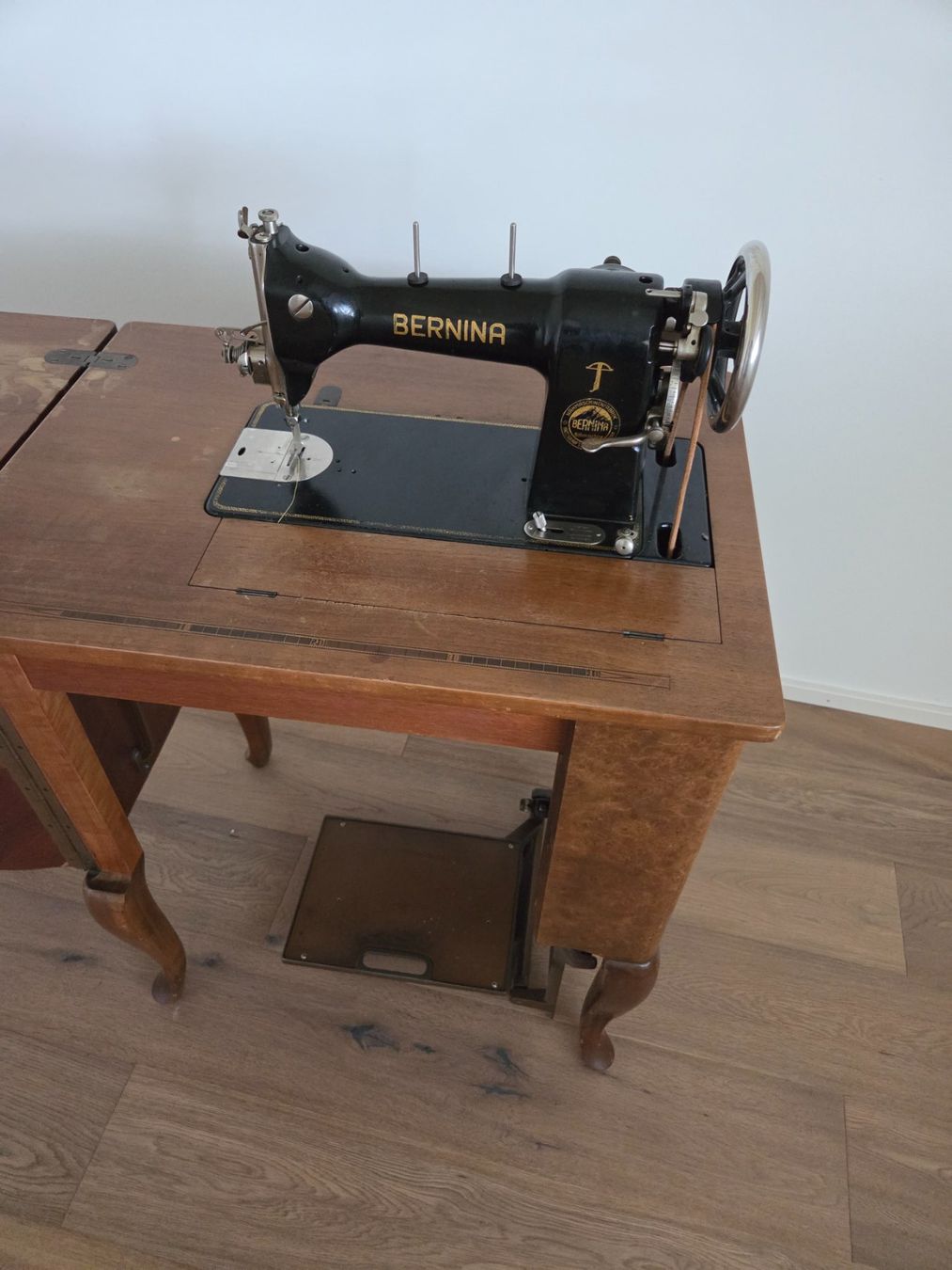 Bernina Macchine da cucire: Antike Nähmaschine Bernina – Usato da Niederlenz venduto da Moki123 6