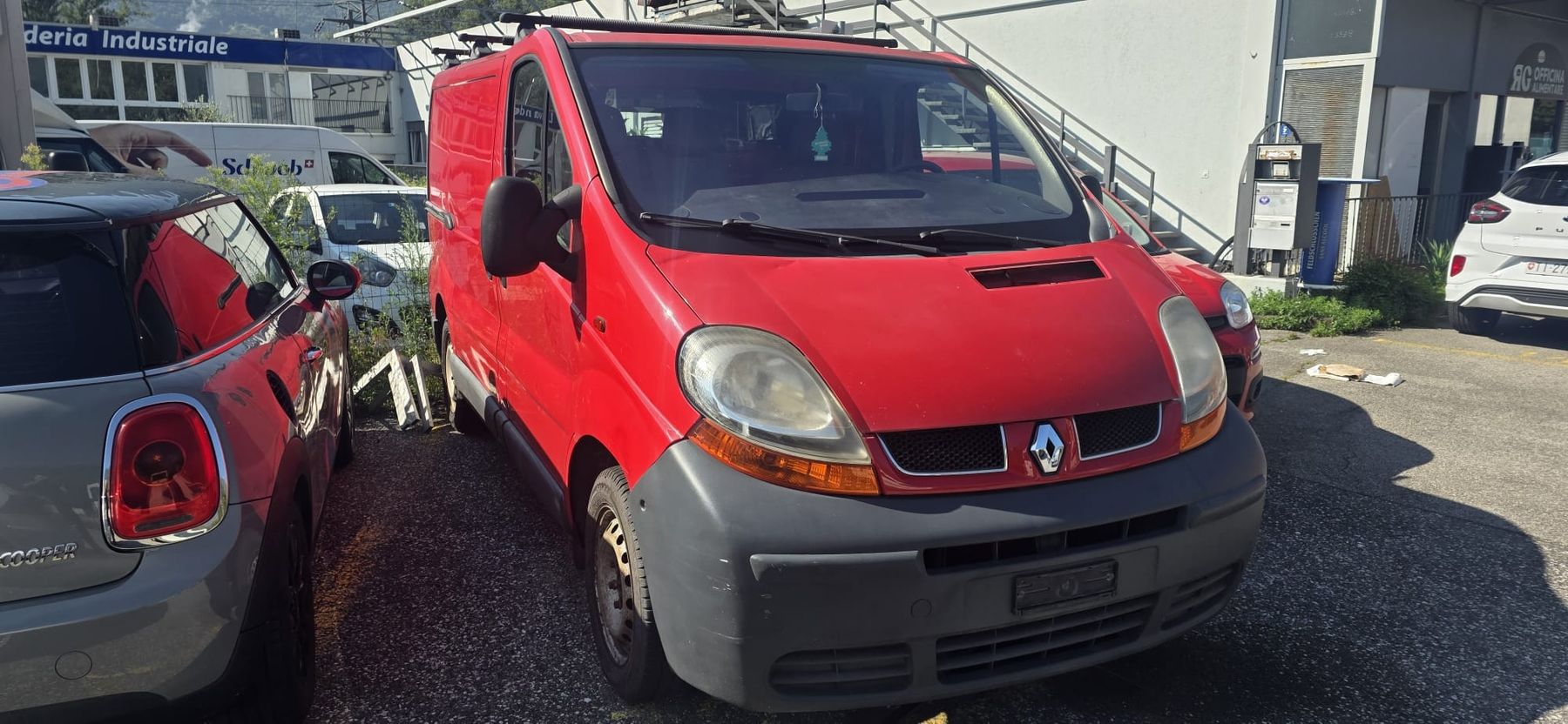 Renault Véhicules utilitaires: Renault Trafic 1.9 Dci – Défectueux à Bellinzona par AbPlatz83 1