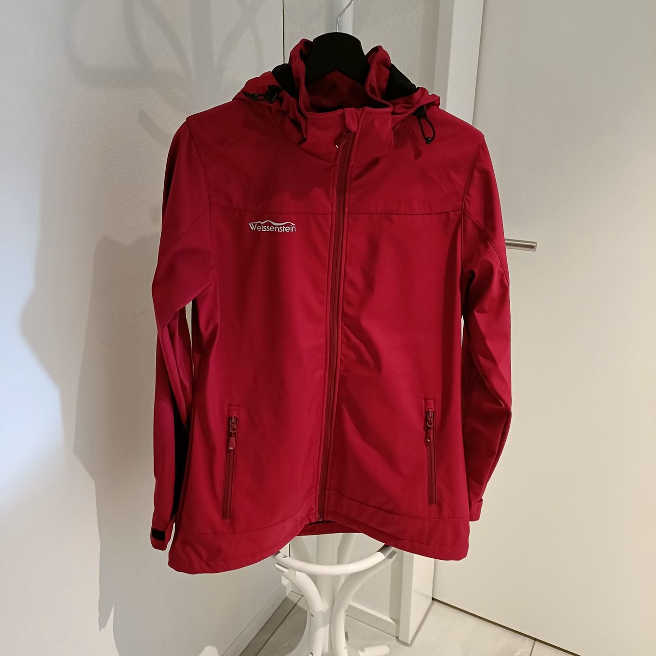 Giacche: Wasserdichte Damen Softshelljacke Grösse M, Top Zustand – Usato da Attelwil venduto da mike2882