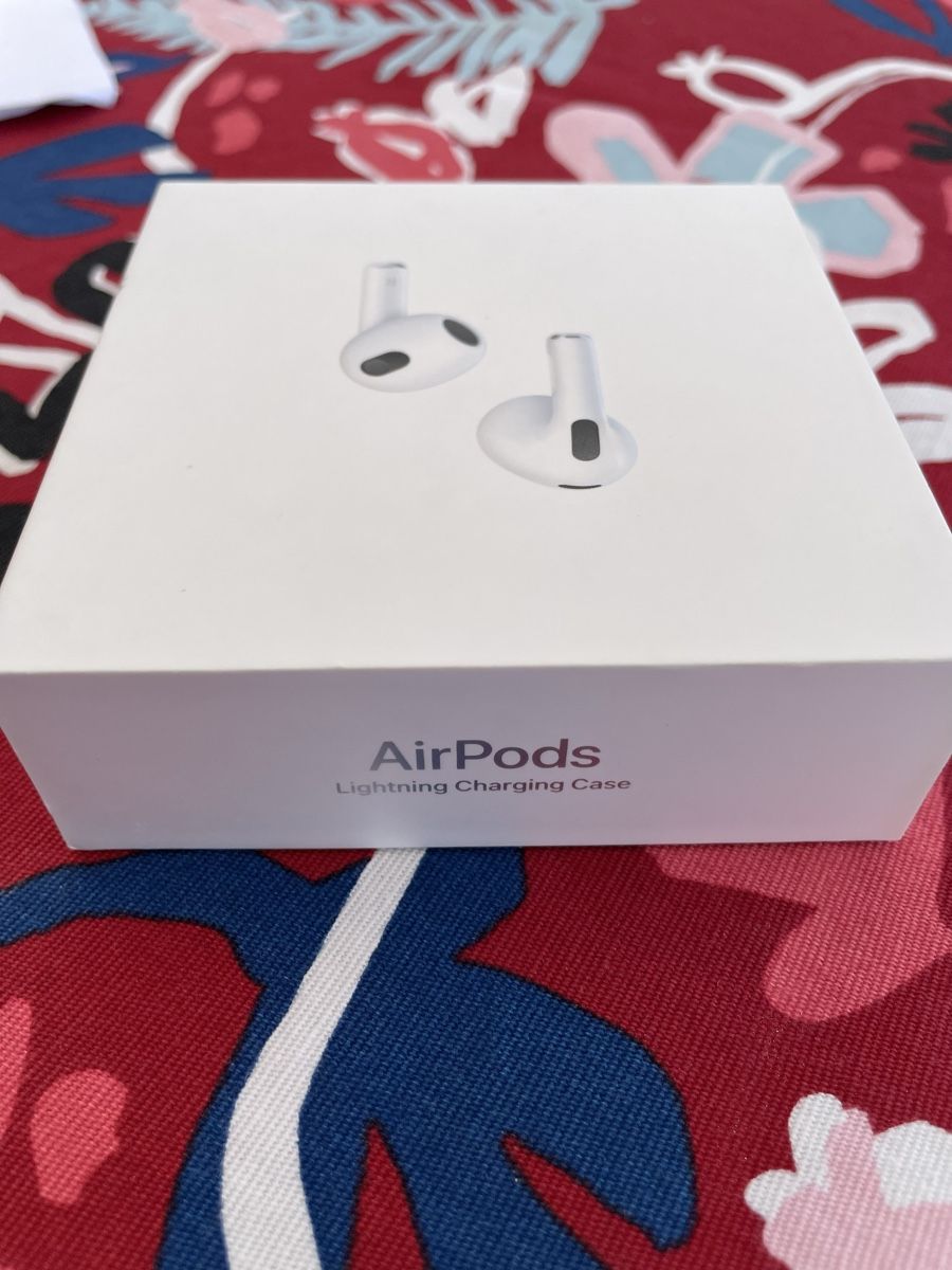 Apple Cuffie: Apple AirPods 3e génération avec étui de chargement Lightnin – Usato da Paudex venduto da Medz78 4