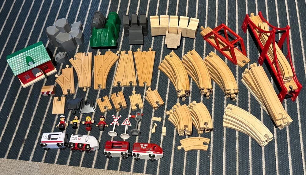 Brio Giocattoli: Brio-Eisenbahn + diverses Zubehör – Usato da Oberdorf SO venduto da adrianschluep87 4
