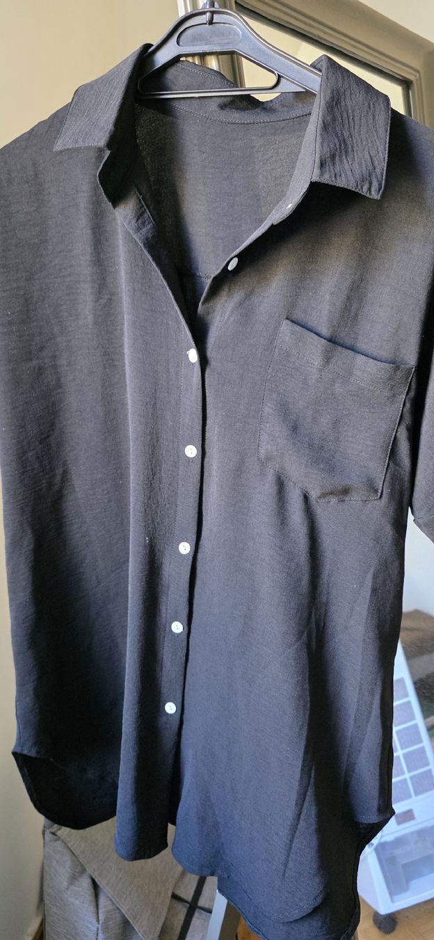 Camicette: Chemise /Blouse Noire L – Usato da Yverdon-les-Bains venduto da van_dq65 8