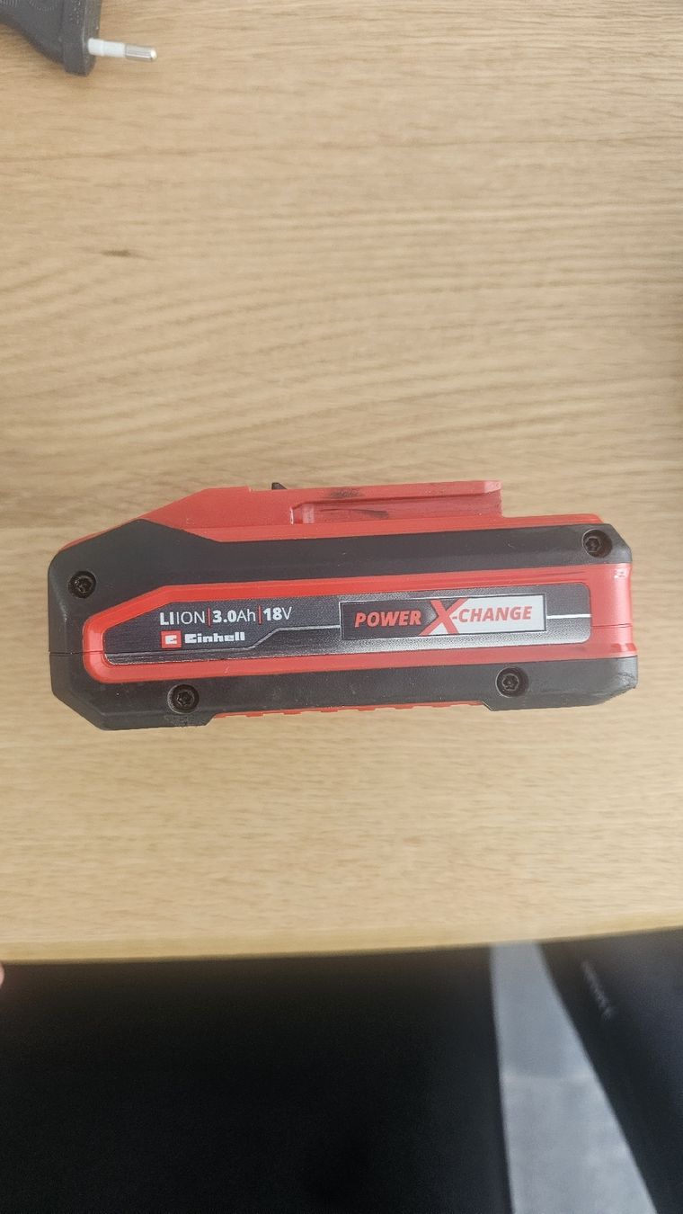 Einhell Akkus & Batterien: batterie et chargeur Einhell  – Neu (gemäss Beschreibung) aus Courtepin von BSA2300 1