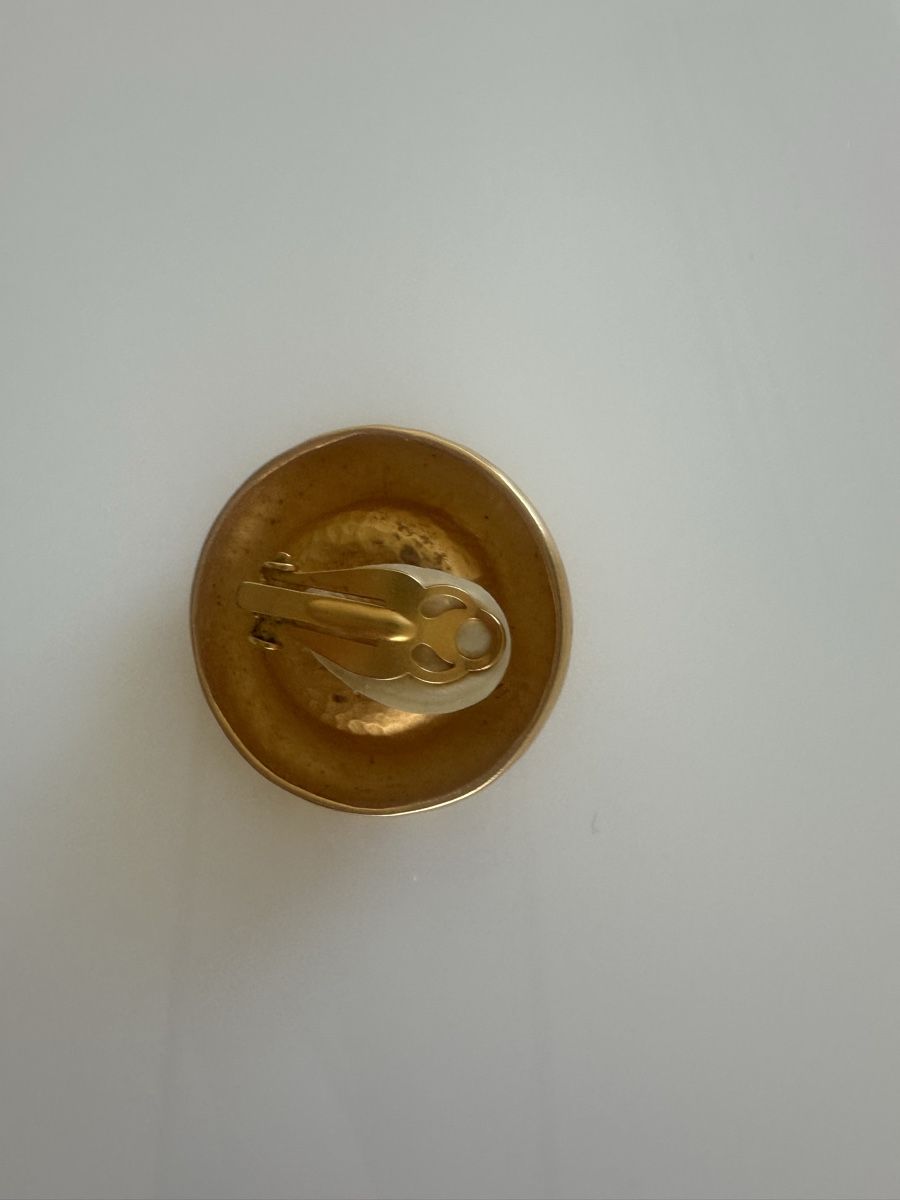 Broches & Aiguilles: Ralph Lauren Brosche Goldfarben mit Perlenoptik – D'occasion à Birsfelden par bibsii 2