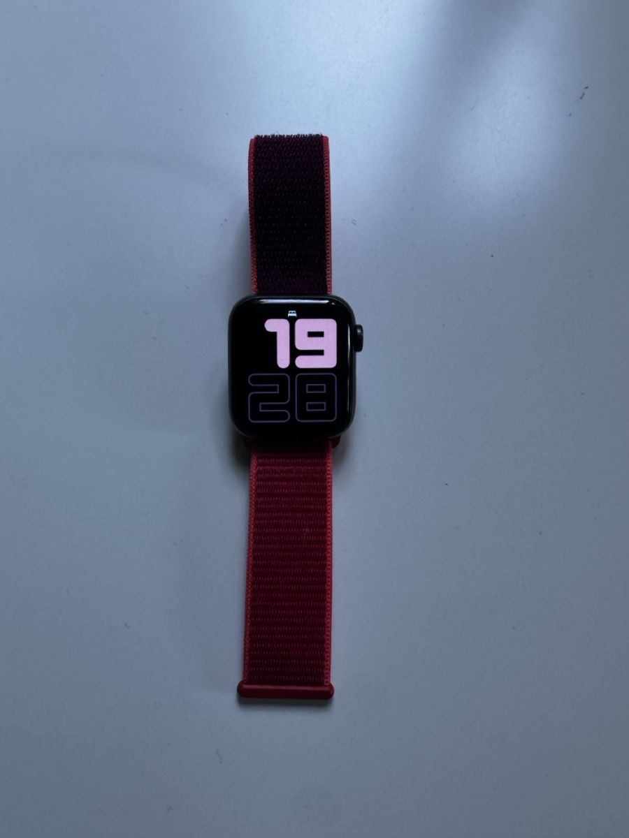 Apple Smartwatch: Apple Watch SE Space Gray, 40mm, GPS – Usato da Rüschlikon venduto da norber44 2