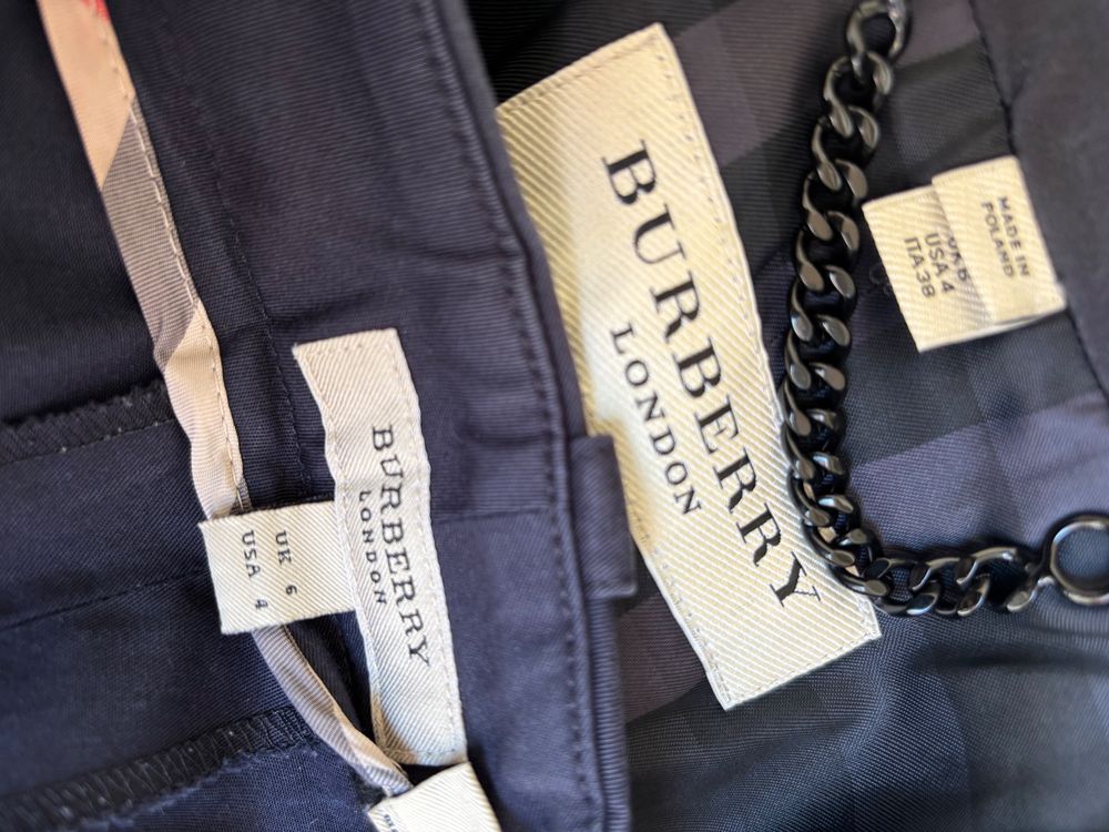 Burberry Ensembles & Tailleurs: Burberry suit, S – D'occasion à Veyrier par MargaritaR 6