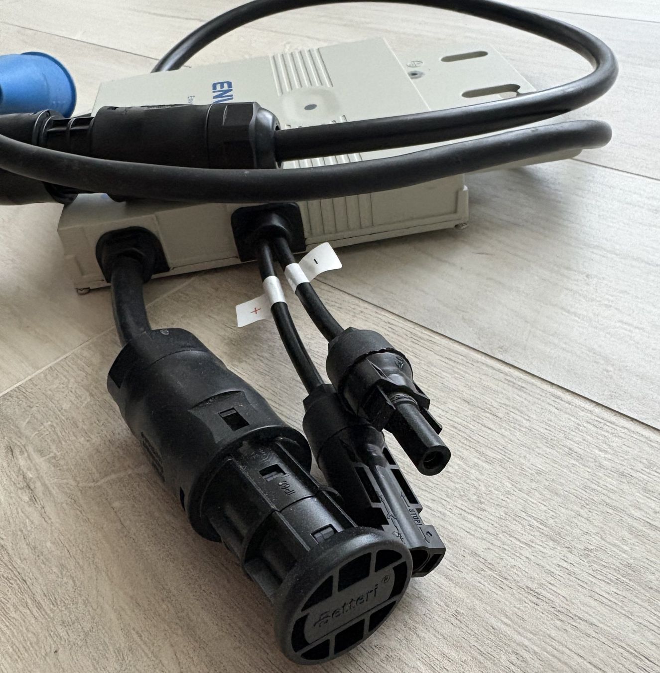 Wechselrichter: Envertech Modulwechselrichter 300 W – Gebraucht aus Bertschikon Gossau von fungo-alibaba 1