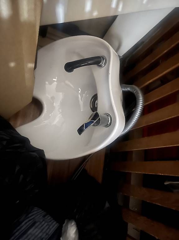 Altro per la cura del corpo: Kosmetik Haare waschen Becken – Usato da Zürich venduto da luc_g79r 4