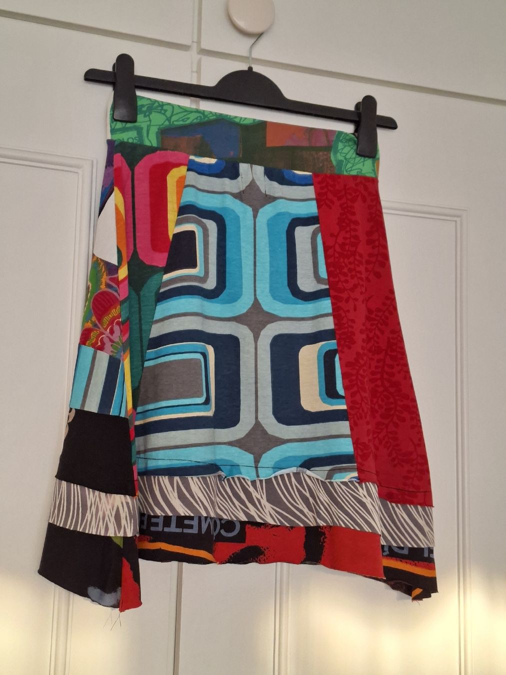 Desigual Jupes: Jupe Desigual patchwork asymétrique taille S – D'occasion à Lutry par Sim_Sta 5