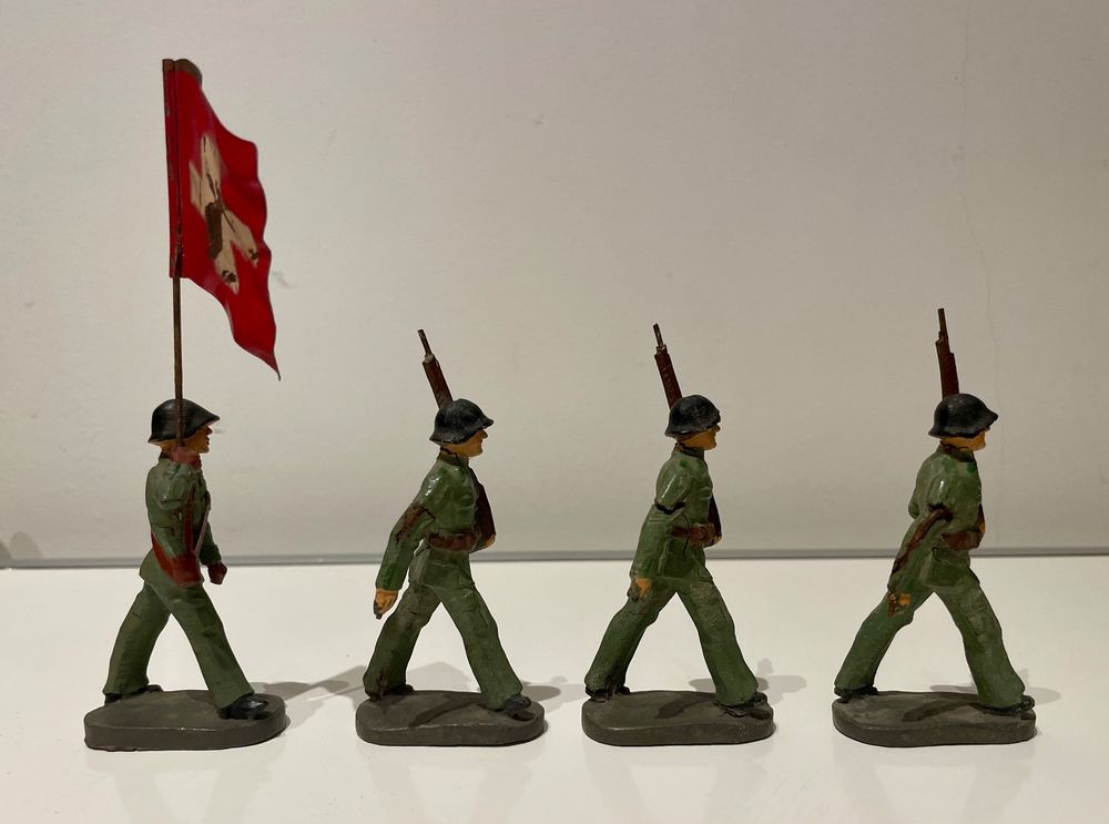 4x Spielzeugfiguren Elastolin Schweizer Armee 2