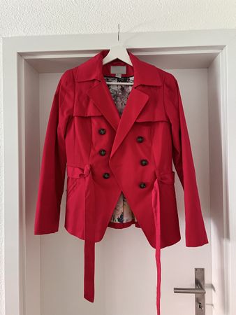 Kurzer Trenchcoat pink
