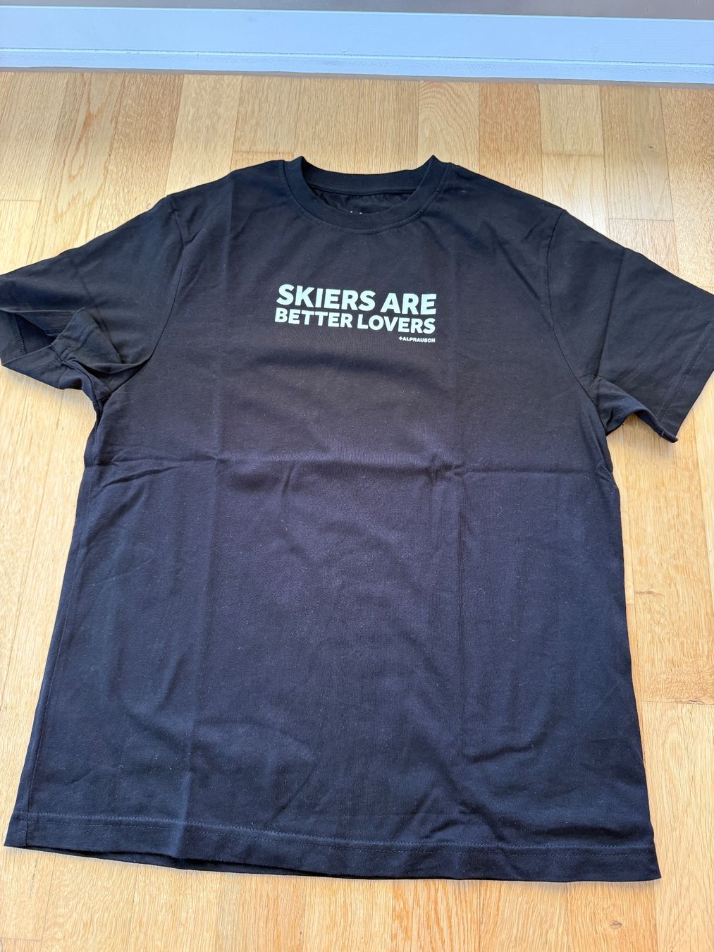 T-shirts: T-Shirt (x4) Ski - Gr. Medium – D'occasion à Baden par polveres 4