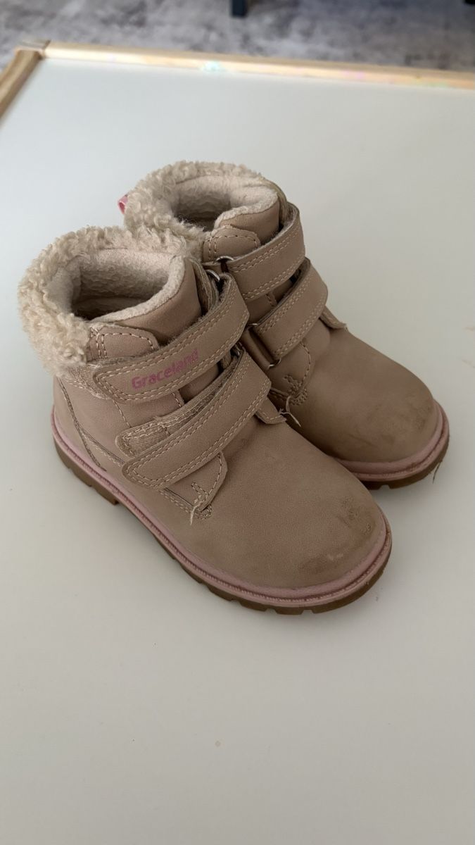 Dosenbach Scarpe per ragazze: Kinder Winterschuhe  beige Grösse 22 – Usato da Füllinsdorf venduto da GoldenLeaf