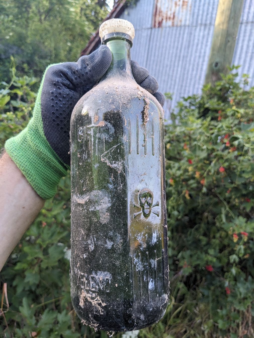 Matériel de laboratoire: Ancienne bouteille de poison – D'occasion à Grancy par jal_7qd9 2