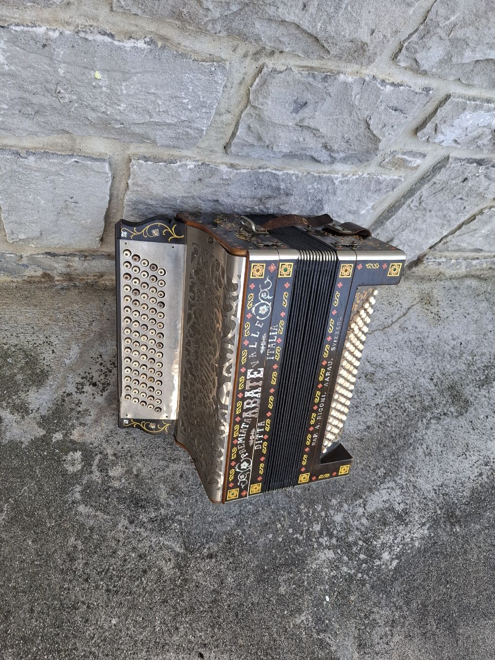 Strumenti musicali: belle chromatique antique – Usato da Villeneuve venduto da BibiVintage 1