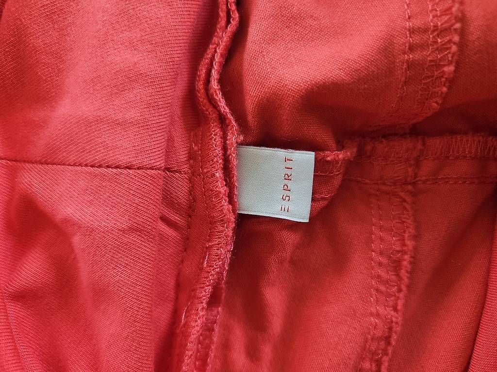 Pantaloni: neue Umstandsshorts von Esprit – Usato da Wittenbach venduto da lindazub 3