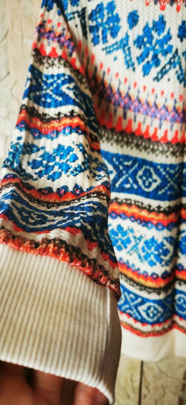 Maglioni & Felpe: Winterlicher Damenpullover bunt gemustert, Ethno Stil - S – Usato da Wettingen venduto da JasminL92-2 2
