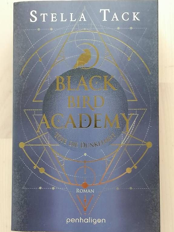 Libri: Black Bird Academy – Usato da Marthalen venduto da bahnundflug