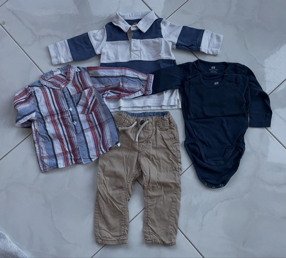 Lotti & Set di vestiti: Kleider Set Gr 74 – Usato da Kriens venduto da boramisch