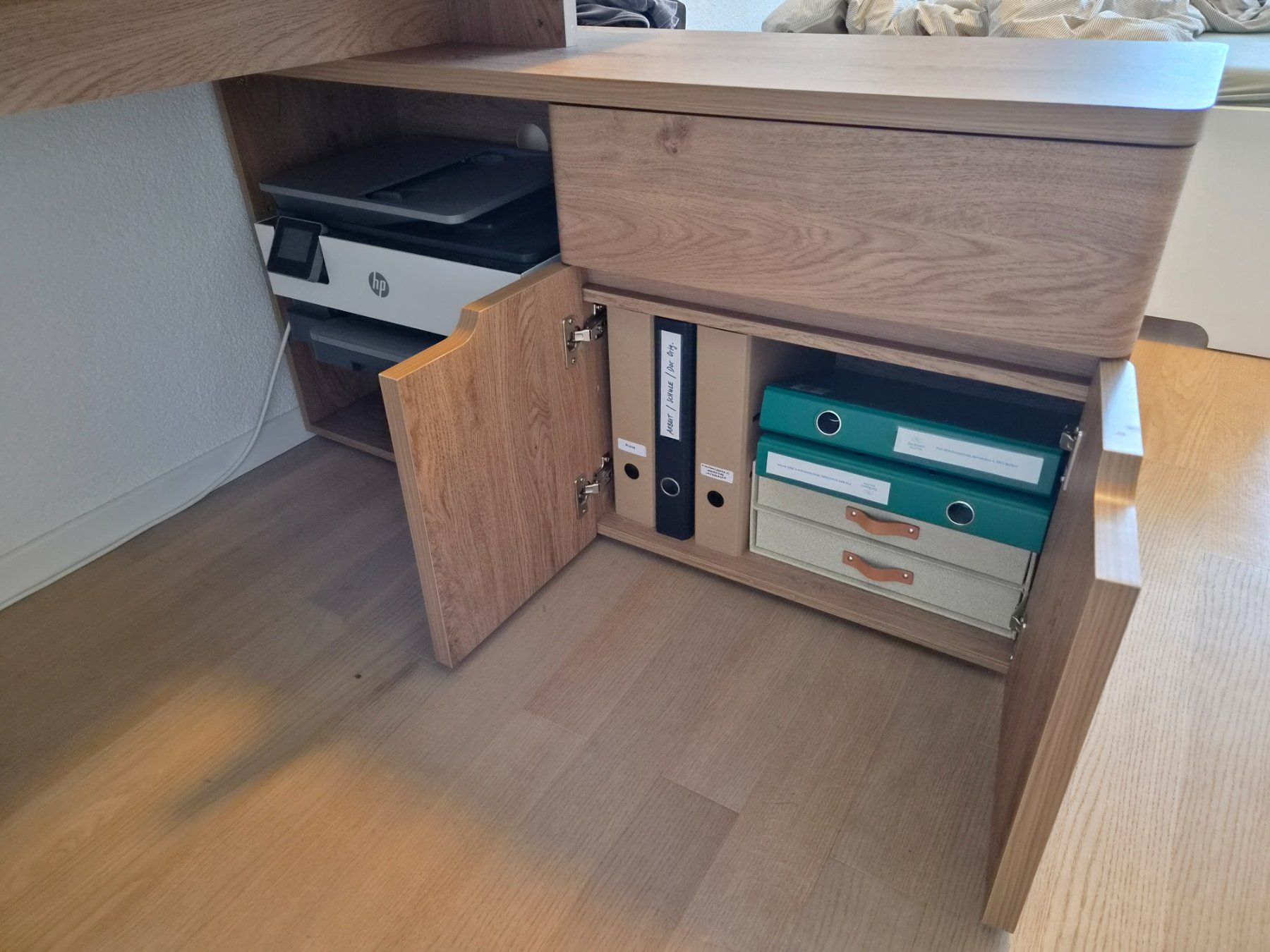 Bureaux: Eckschreibtisch Eichefarbe – D'occasion à Berikon par flokroni1988 3