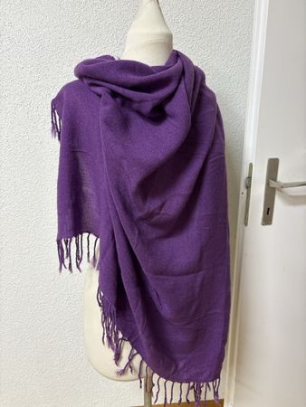 neuer Codello Foulard Schal violett lila mit Fransen
