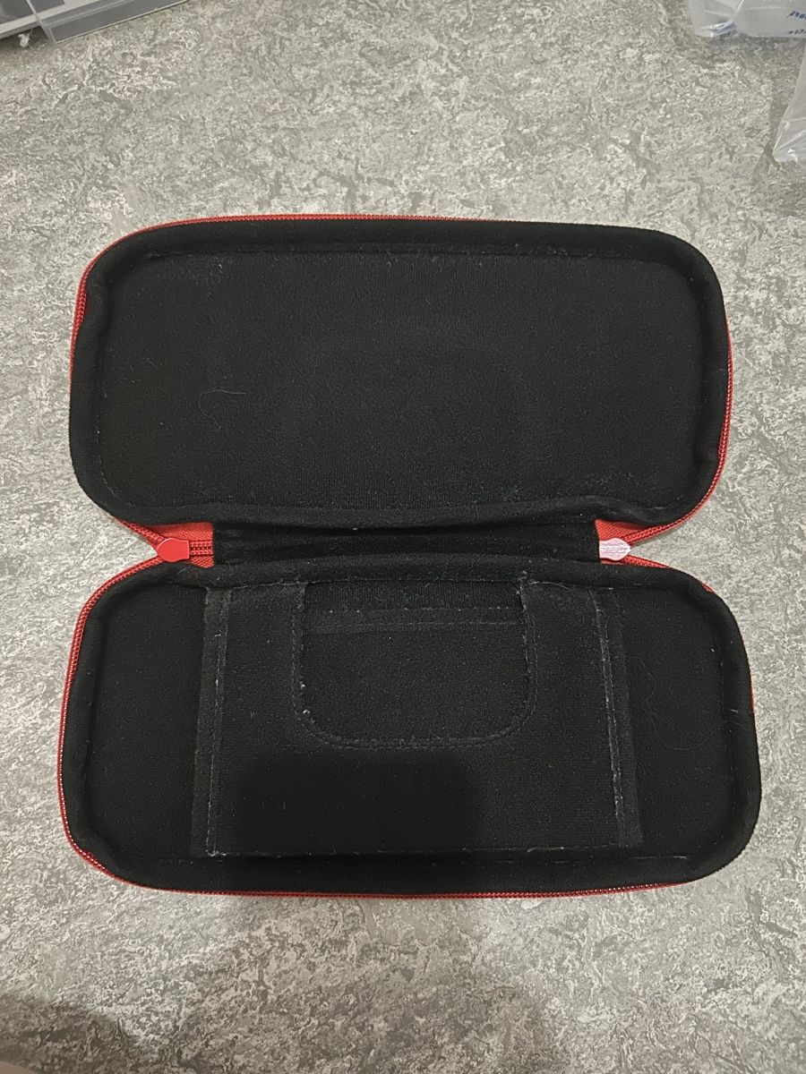 Nintendo Schutzhüllen: Nintendo Switch Zubehör – Gebraucht aus St. Gallen von bubblybee 3