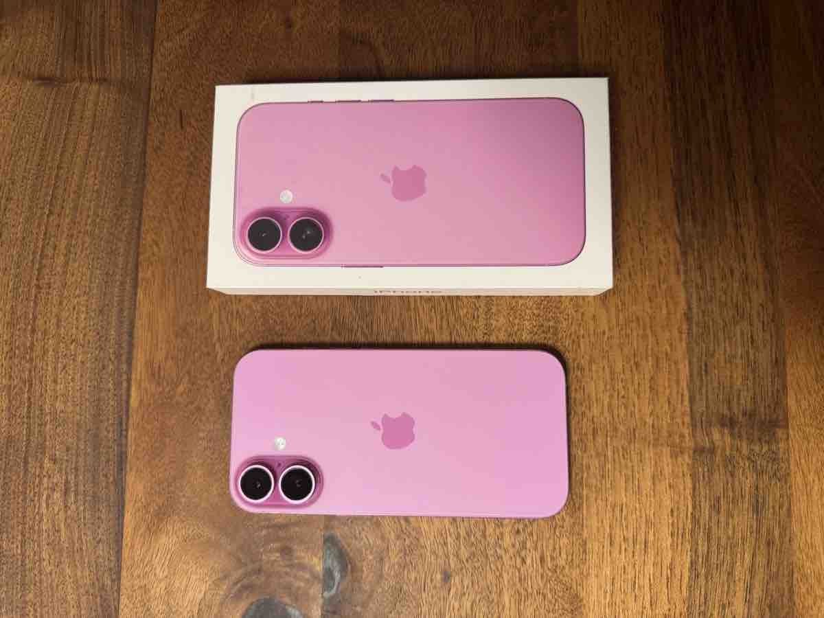 Apple Handys / Smartphones: iPhone 16, pink, 128GB – Gebraucht aus Zürich von egg_NLL33 1