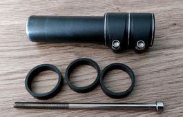 Potence VTT noir avec entretoises et vis fixation aluminium
