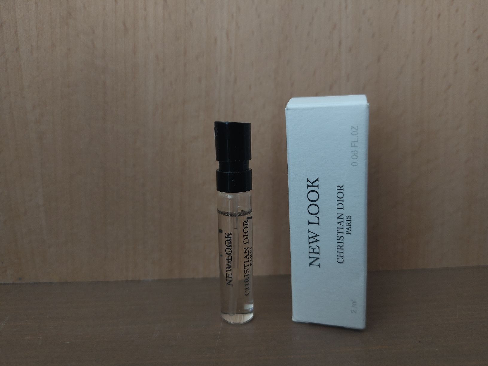Dior Parfum & Eau de Toilette: Dior La Collection Privée New Look sample 2ml – Neu und originalverpackt aus Steinhausen von nwe_t8nj
