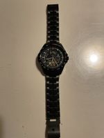 Tevise Uhr def.