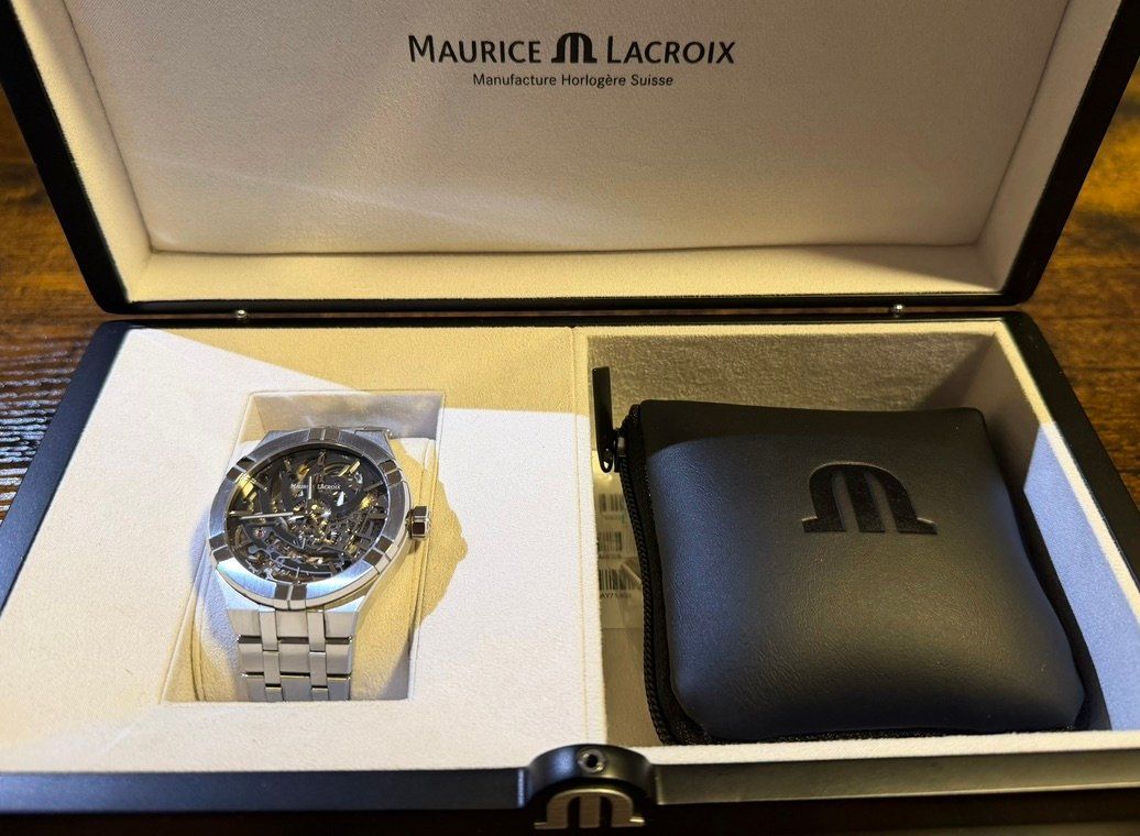Maurice Lacroix Orologi: Maurice Lacroix AIKON Automatic Skeleton 45mm – Usato da Zürich venduto da PEACECOCOON