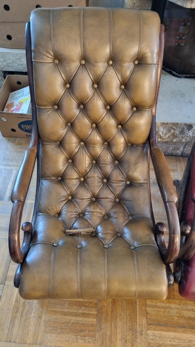 Sessel: 3 Sessel im Chesterfield Stil – Gebraucht aus Wohlen AG von Baboom 1