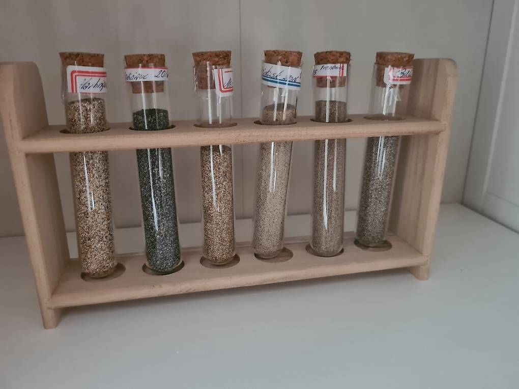 Tutte le decorazioni: Reagenzglässergestell – Usato da Bern venduto da ast_k5pn