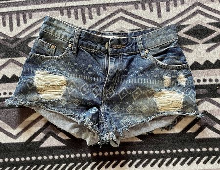 Short Jeans