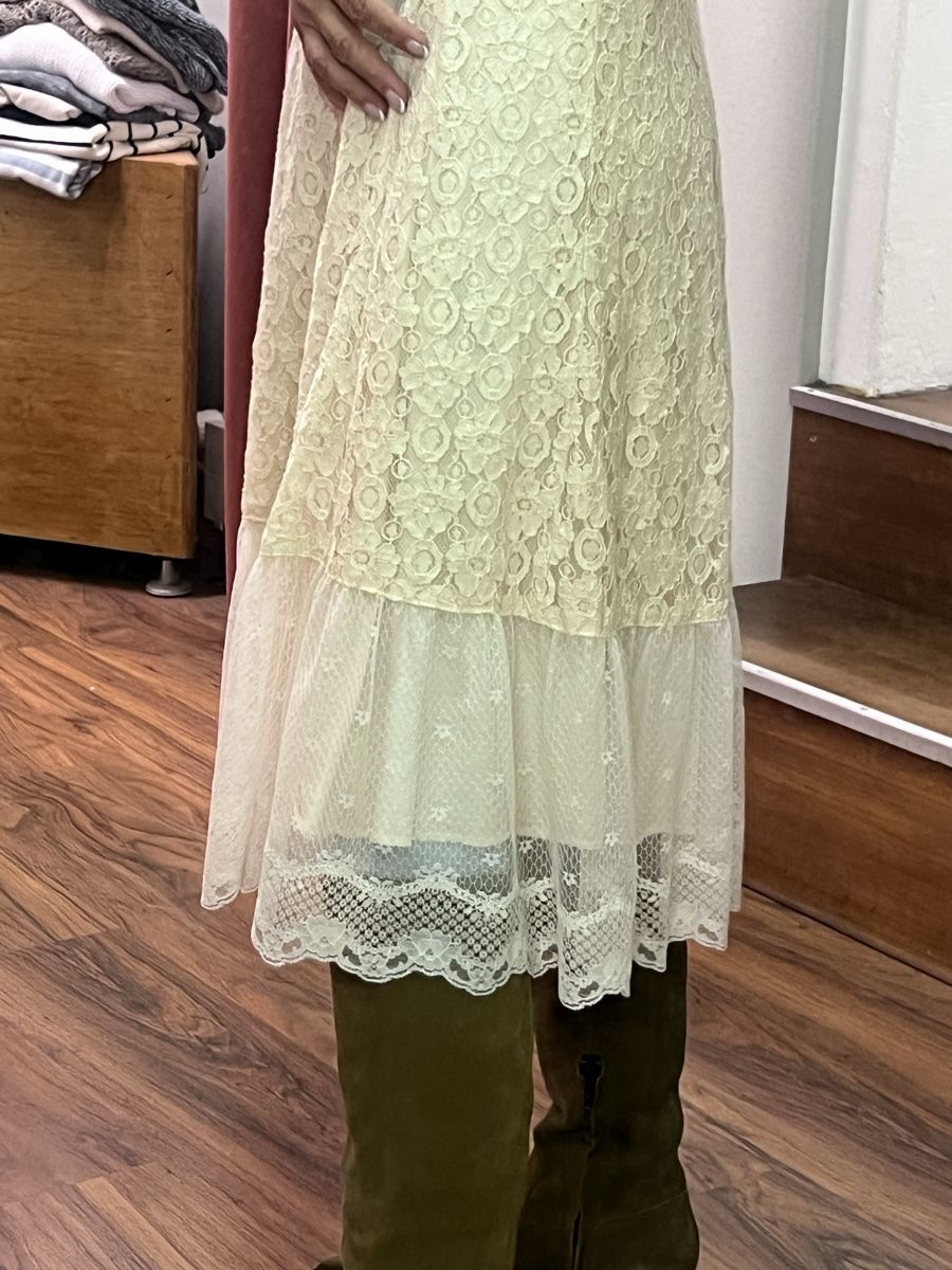 Vestiti: Kleid JDL Spitze helles creme  Gr.M toller Zustand – Usato da Burgdorf venduto da puppennetz 1