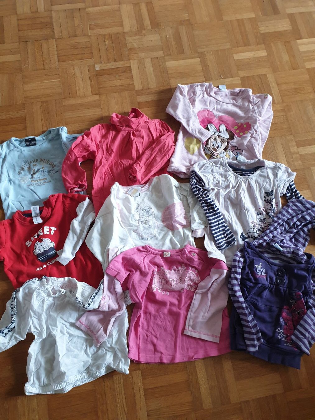 Lotti & Set di vestiti: Kleiderpaket Mädchen Grösse 92 / 39 Teile – Usato da Fulenbach venduto da Frestyle 5