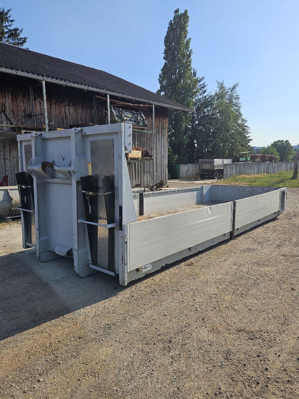 Conteneurs de construction: Abrollpritsche – D'occasion à Altikon par FMG678 9