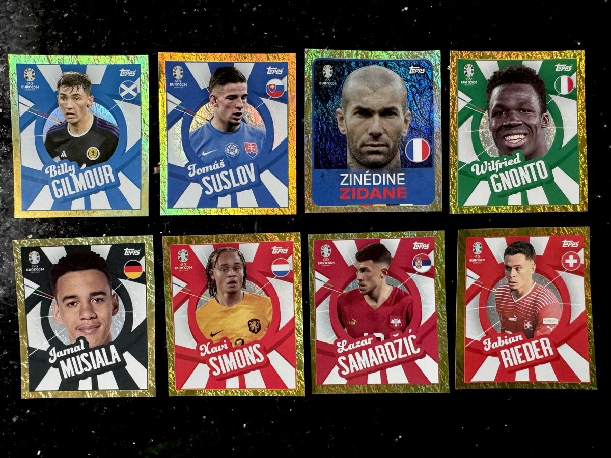 Topps Sammelbilder & Trading cards: Euro 2024 topps gold parallel sticker – Neu (gemäss Beschreibung) aus Adlikon b. Regensdorf von
