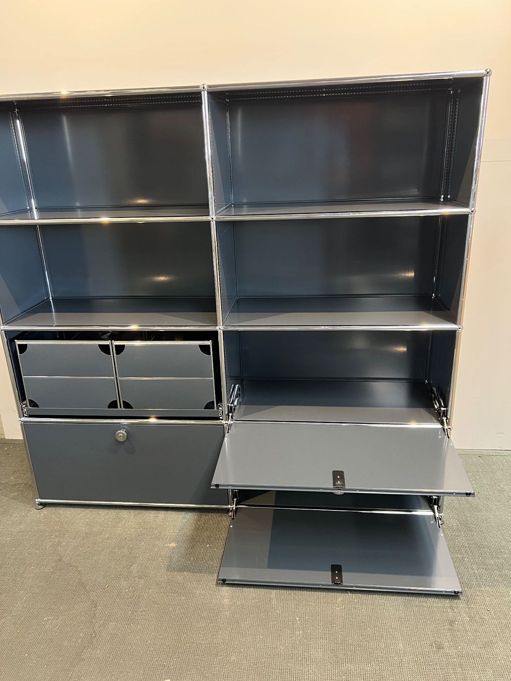 USM Scaffali: 021 USM Haller Möbel 2x4 – Usato da Wangen an der Aare venduto da TBYN 5