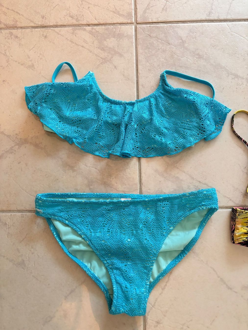 Costumi da bagno & Bikini: 2 Bikinis Gr. 158/164 und Gr. 34 – Usato da Dietlikon venduto da Bachtel97 1