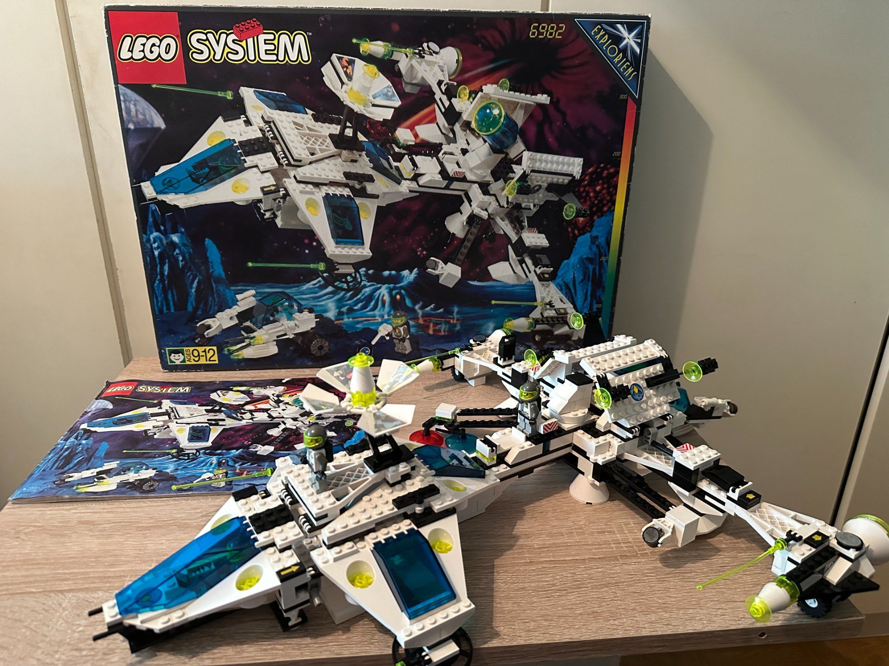 Lego Kit di costruzioni: LEGO Space 6982 Explorien Starship – Usato da Basel venduto da Don-Angel