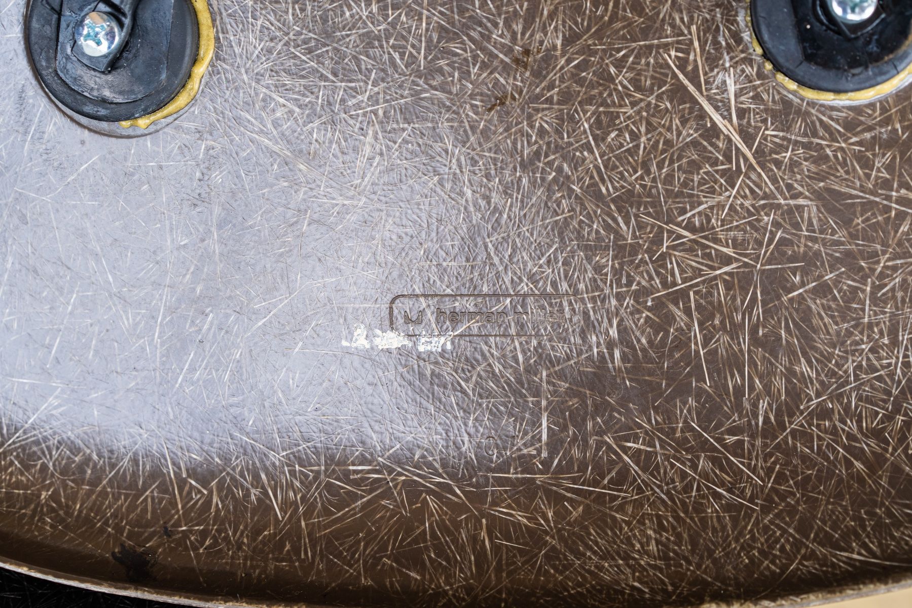 Herman Miller Stühle: Vintage Eames Fiberglas Stühle Hermann Miller - Eiffel Base – Gebraucht aus Meinisberg von atelier_TILIJA 5