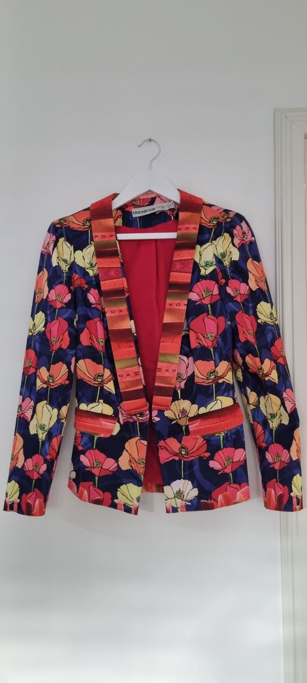 Giacche: Designer Mackenzie Mode Blazer Jacke, Gr. 34, Blumenmuster – Usato da Weiach venduto da lor_f6sn