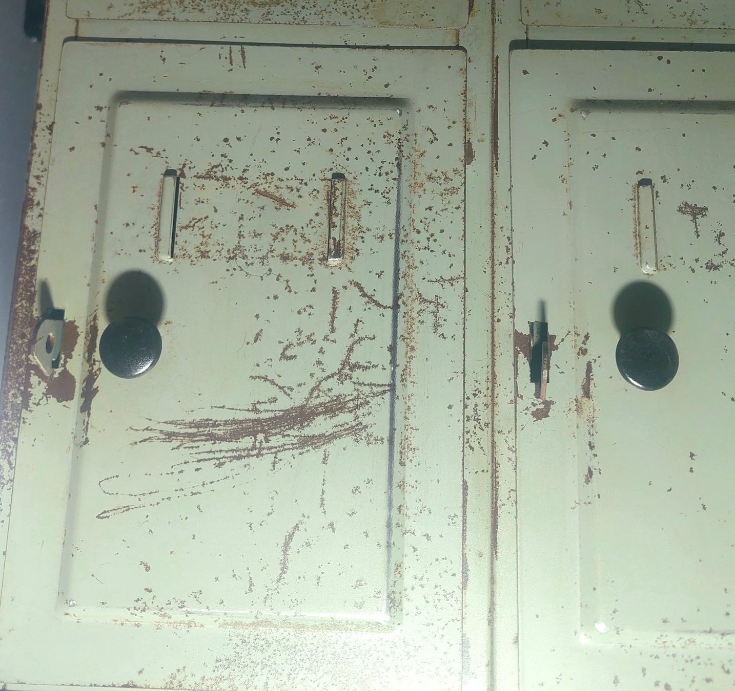 Armadi: Einzigartig aufgearbeiter Spind – Usato da Siblingen venduto da rantiques 4