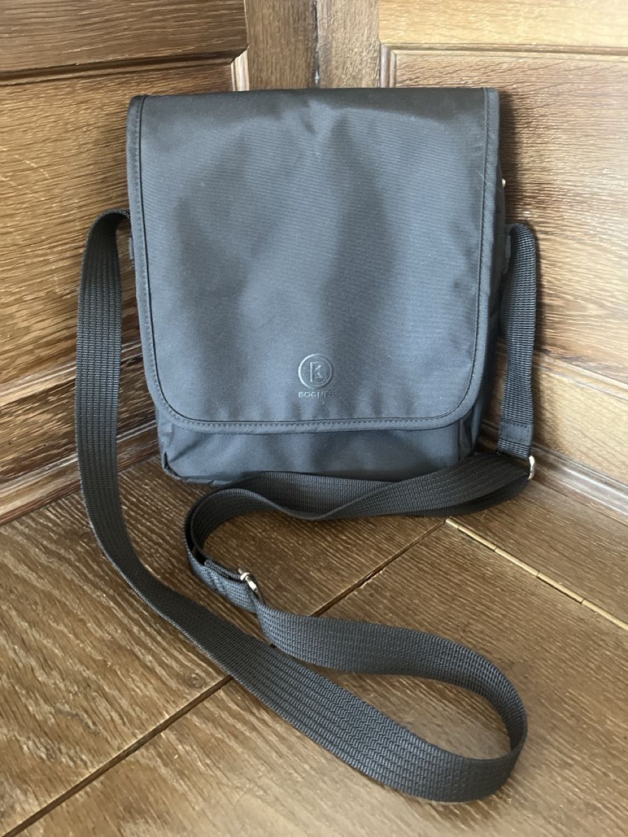 Bogner Borse: Black Bogner Shoulder Bag – Nuovo (secondo la descrizione) da Uetikon am See venduto da erz13 2