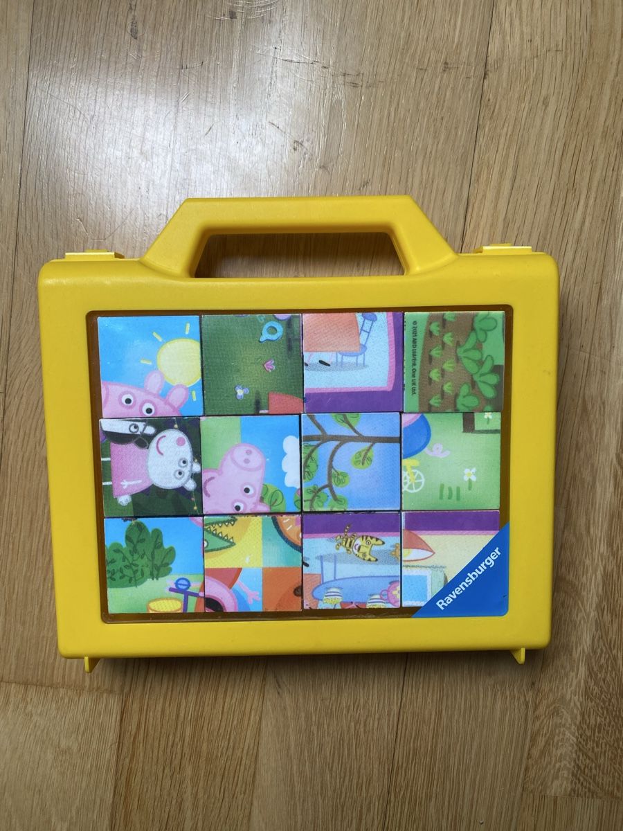 Ravensburger Puzzle: Ravensburger Puzzle Koffer Peppa Pig – Usato da Zürich venduto da Mariaov 1
