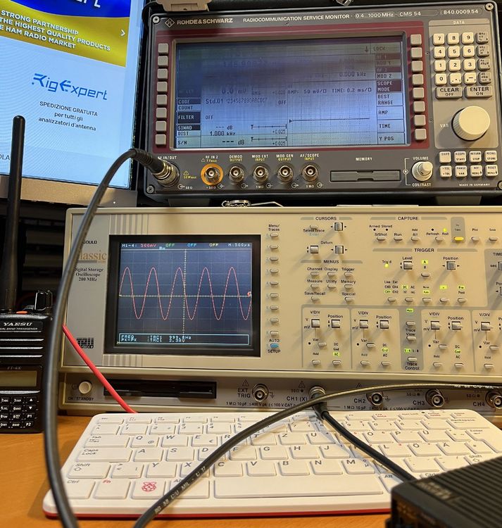 Icom Funktechnik: ☼ ICOM IC-2E VHF 2m Funkgerät / Transceiver Vintage ☼ – Defekt aus Novazzano von mabotrain 7
