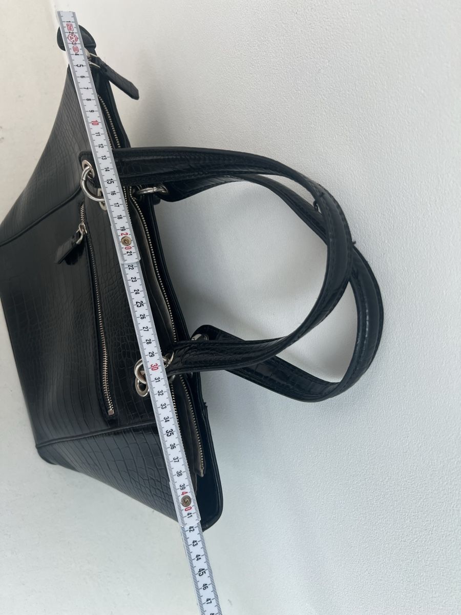 Guess Taschen für Damen: Guess Schultertasche – Gebraucht aus Wettingen von Muda33 3